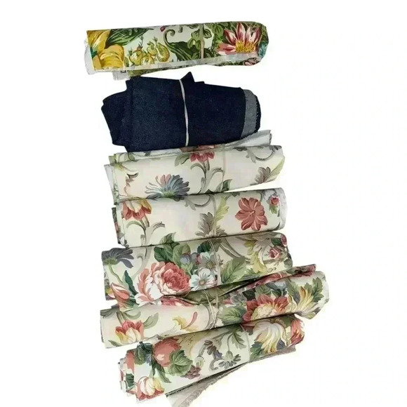 Fabric - 4 rolls of vintage floral 1 roll of dark denim 1 roll tropical floral - Picture 4 of 15